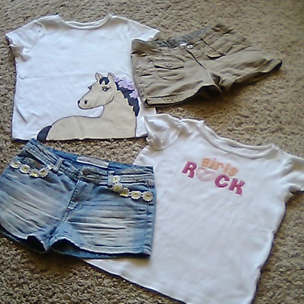 2 girl's outfits shorts and tops